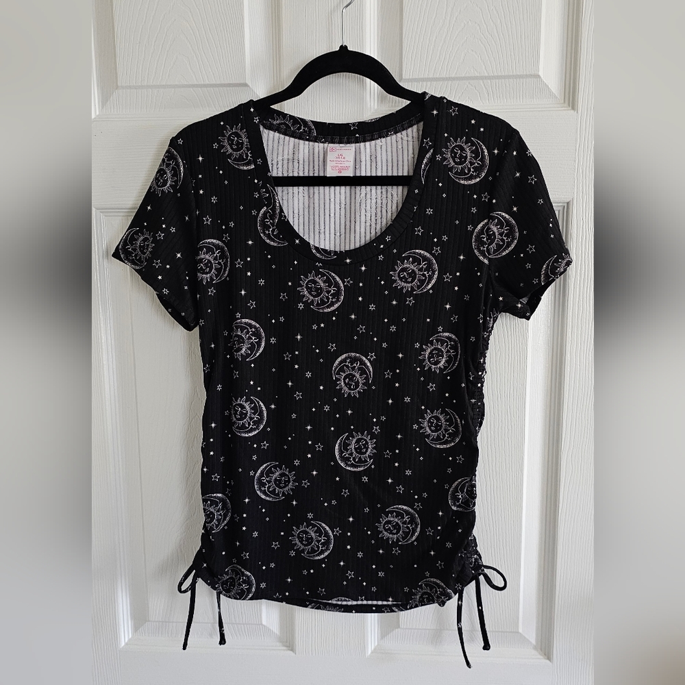 No Boundaries black celestial print ribbed top Large NWOT
